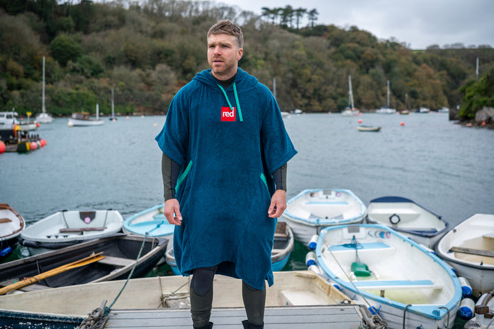 Roter Original-Frottee-Poncho-Roben