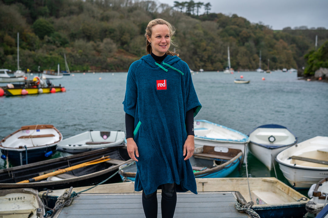 Roter Original-Frottee-Poncho-Roben