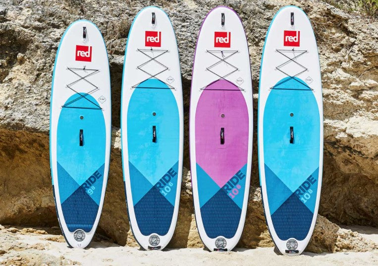 2023 Red Paddle 10ft 6in Ride aufblasbares Paddleboard-Paket