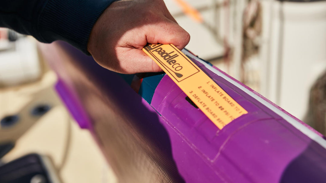 2023 Red Paddle 10ft 6in Ride aufblasbares Paddleboard-Paket