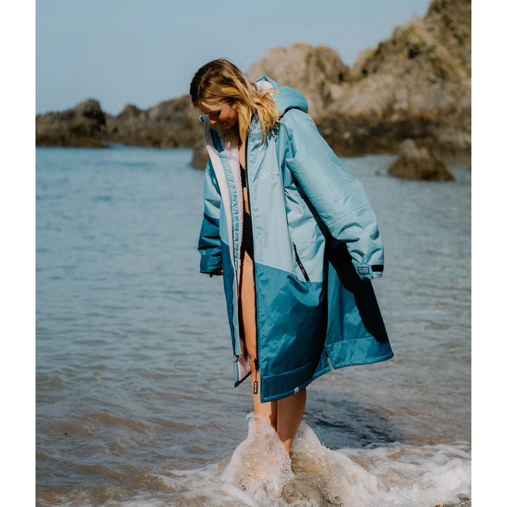 Dryrobe Advance Changing Robe Long Sleeve - Blue / Light Grey