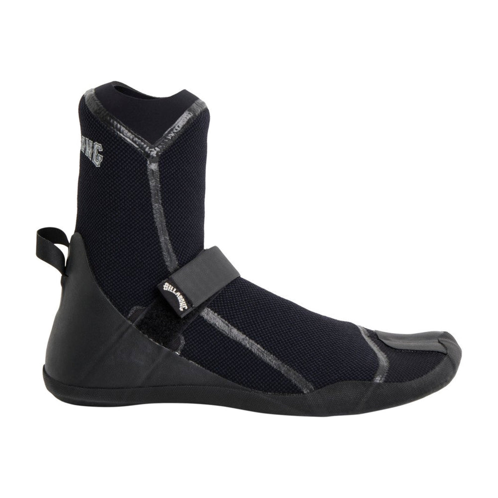 Furnace Ultra boot, outside view with adjustable strap