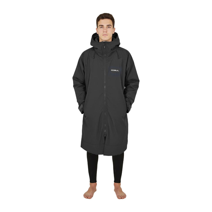 Gul Revorobe changing robe in black, front view