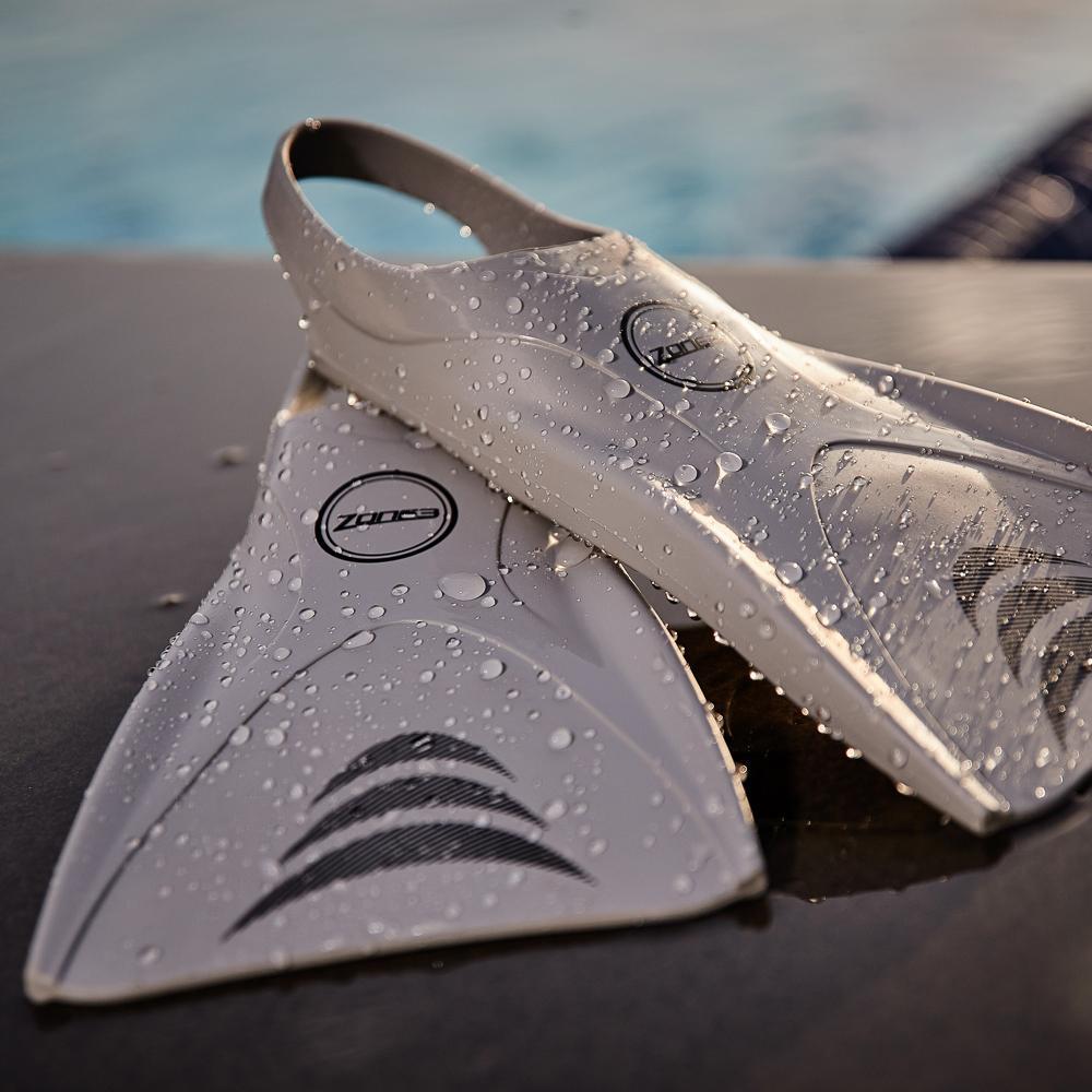 Zone3 V-Flex Ergo Schwimmtrainingsflossen aus Silikon